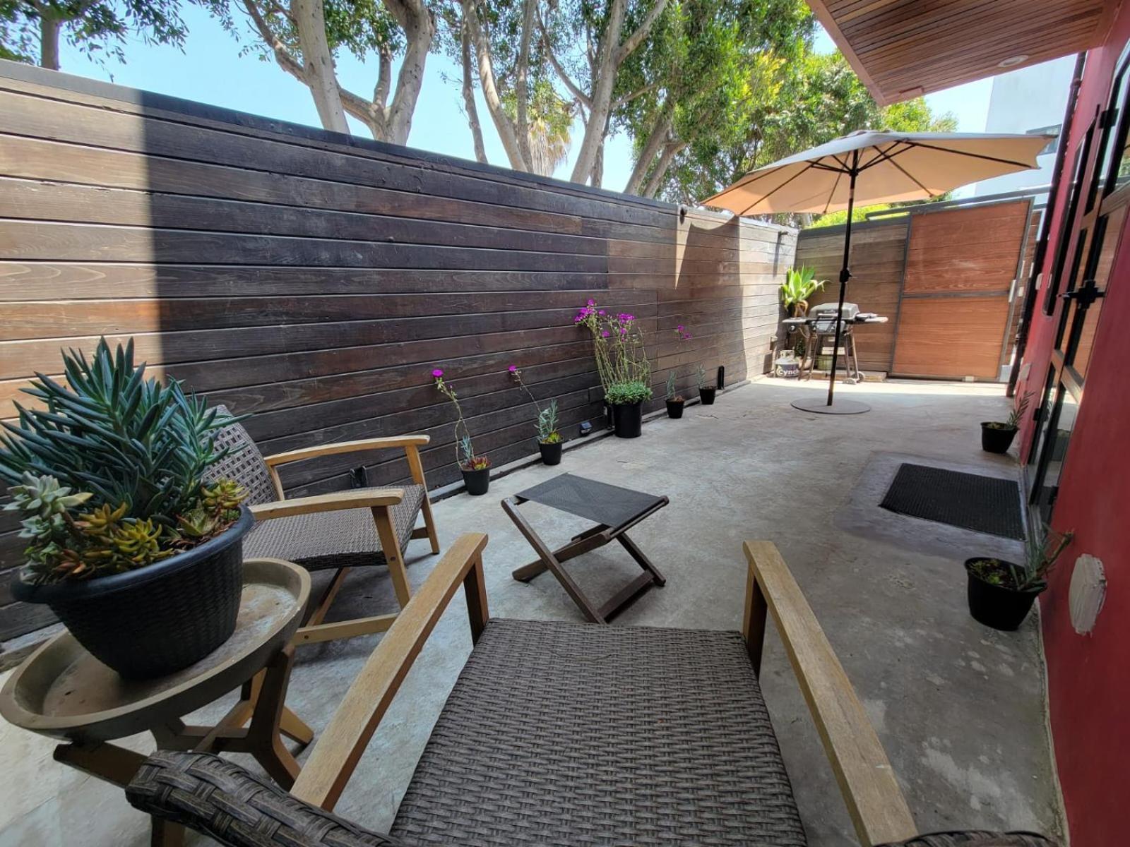 Venice With Large Private Patio Steps To The * Los Ángeles